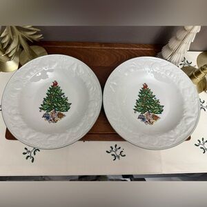 Festive Holiday Tree Dinner Plates set of 2